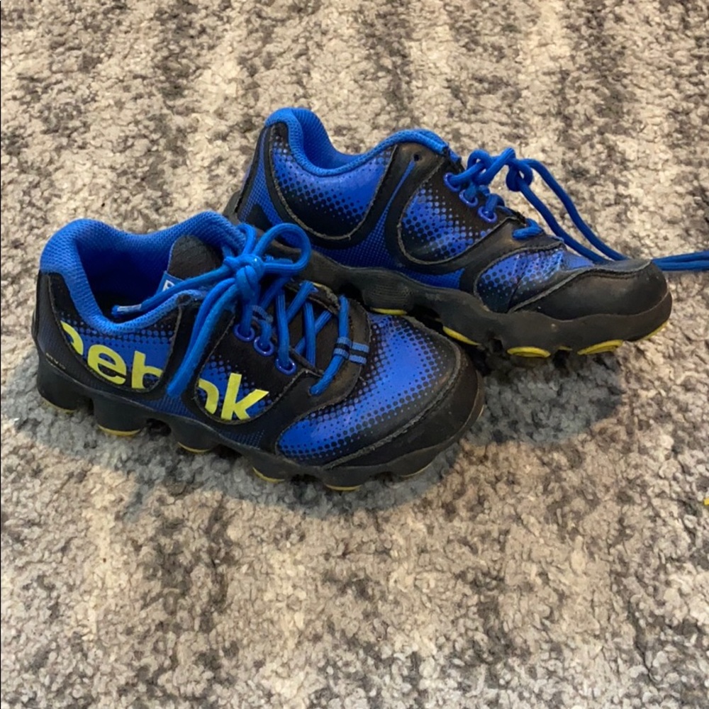 Boys size 12c